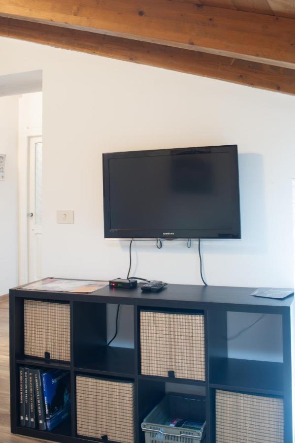 Il Borgo Appartamento Luca Parma Luaran gambar