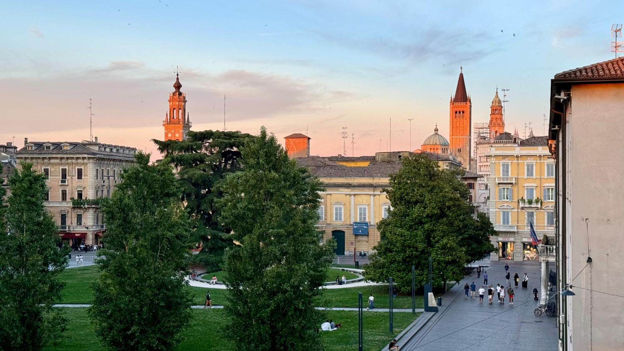 Il Borgo Appartamento Luca Parma Luaran gambar